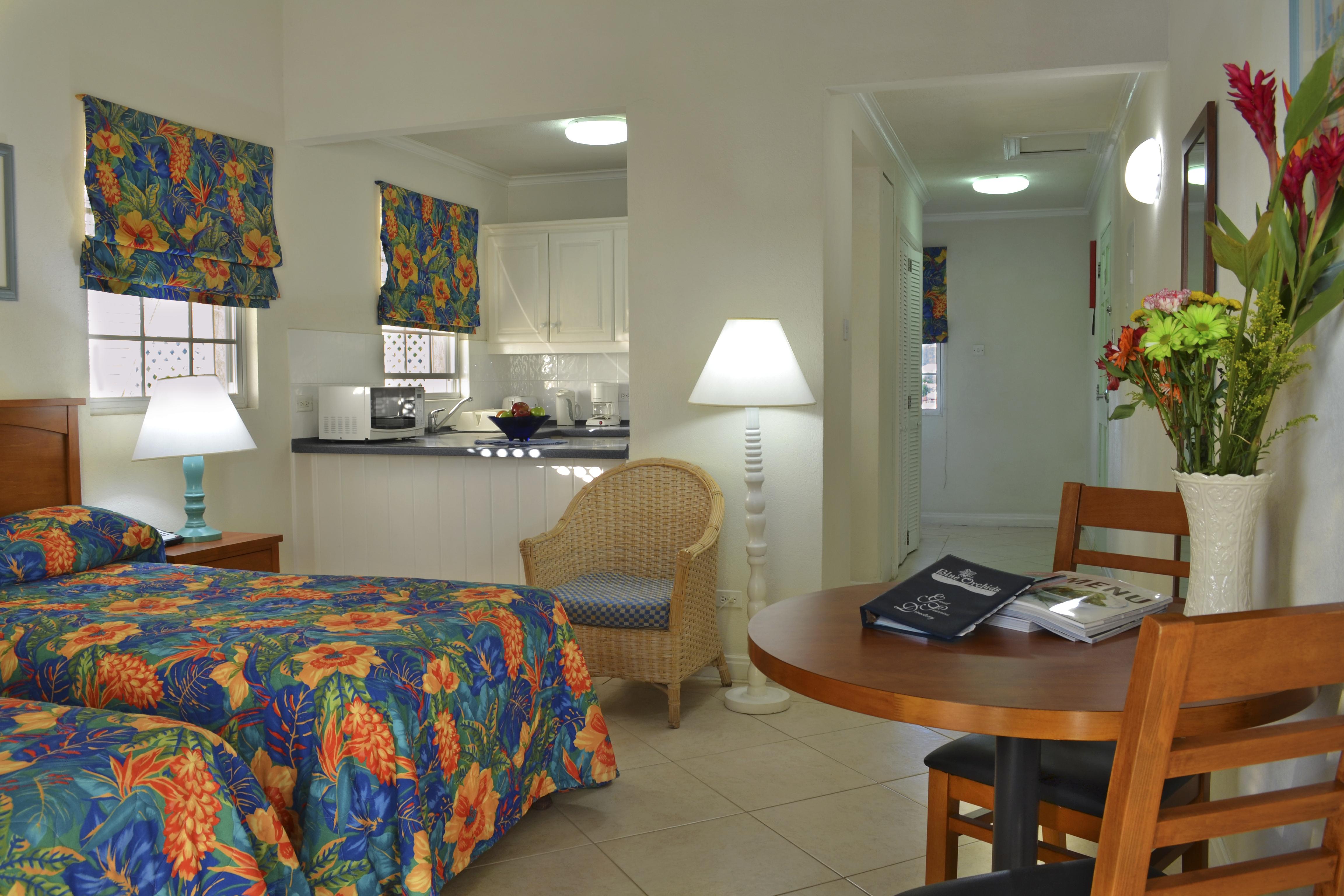 Blue Orchids Beach Hotel Μπριτζτάουν Εξωτερικό φωτογραφία