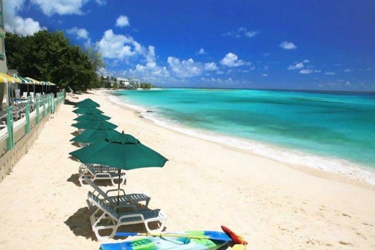 Blue Orchids Beach Hotel Μπριτζτάουν Εξωτερικό φωτογραφία