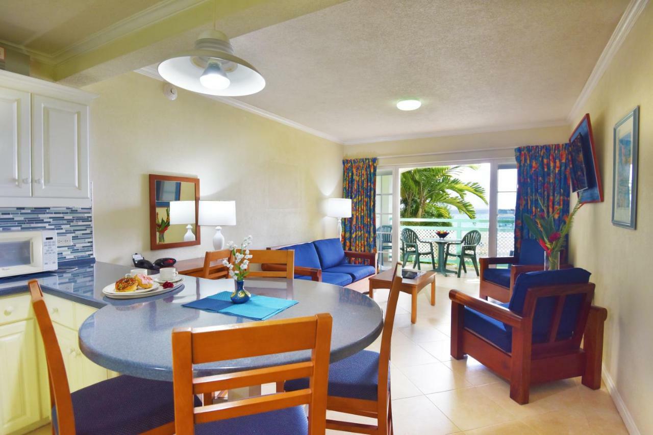 Blue Orchids Beach Hotel Μπριτζτάουν Εξωτερικό φωτογραφία