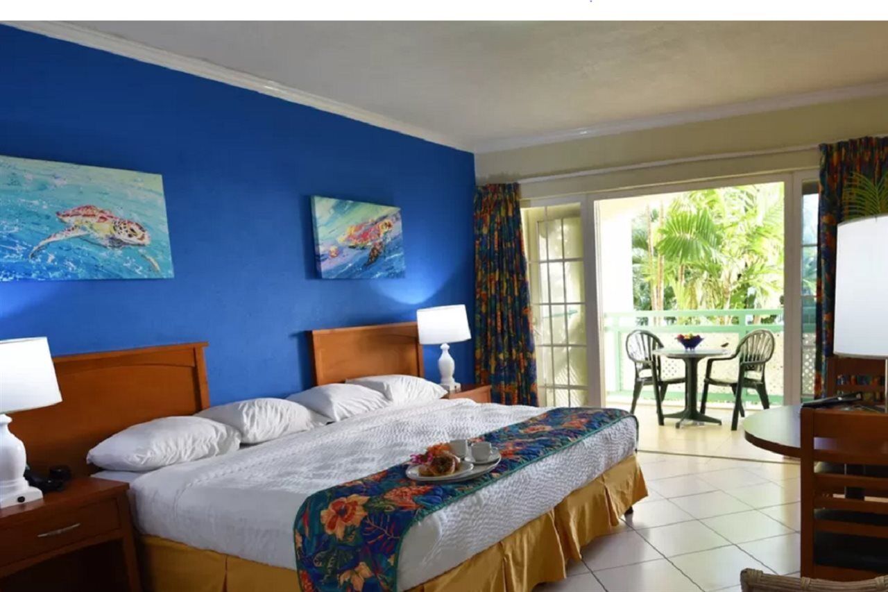 Blue Orchids Beach Hotel Μπριτζτάουν Εξωτερικό φωτογραφία
