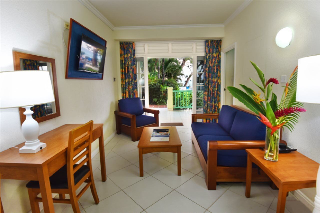 Blue Orchids Beach Hotel Μπριτζτάουν Εξωτερικό φωτογραφία